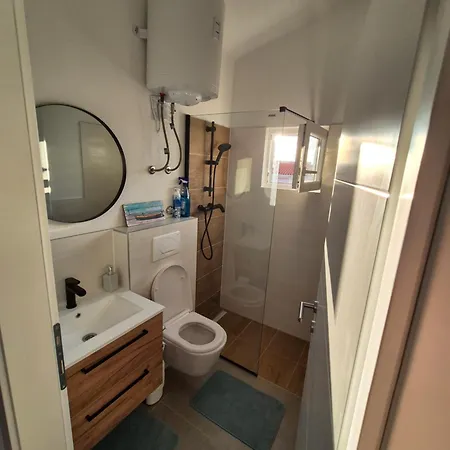 Hana & Sara Apartment