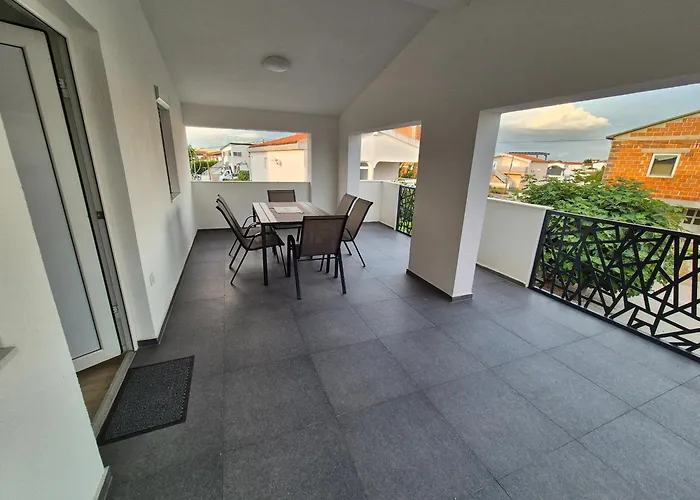 Апартаменты Hana & Sara *