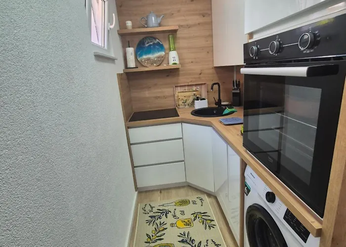 Hana & Sara Апартаменты Вир