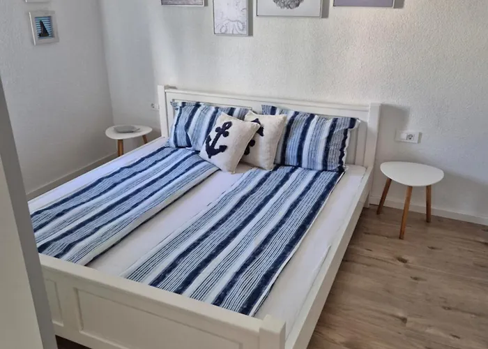 Hana & Sara Апартаменты Вир